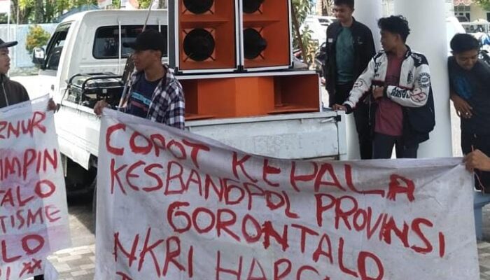 Breaking News: Demo Copot Kepala Kesbangpol Gorontalo, Tuntut Separatis