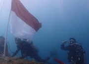 HUT RI ke-79, Kodim-Lanal Gorontalo Ikut Kibarkan Bendera Merah Putih di Bawah Laut