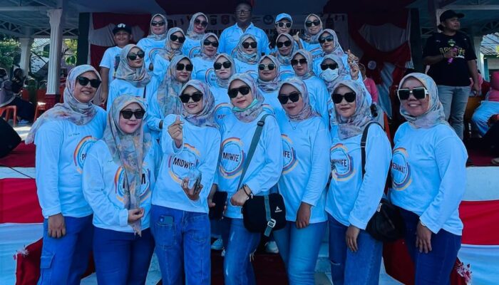 Team Gerak Jalan Puskesmas Bone Pantai Sukses Memukau Penonton dengan Yel-yel Polio