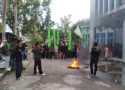 Mahasiswa IHK UNG Gelar Demo Depan Fakultas Ilmu Sosial, Bakar Ban