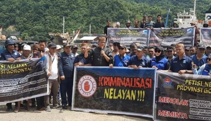 Pemasangan VMS Dinilai Memberatkan, Puluhan Nelayan Gorontalo Gelar Aksi Protes