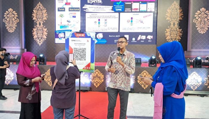 Prestasi Membagakan: Mahasiswa UNG Ukir Prestasi di Ajang Debat Nasional