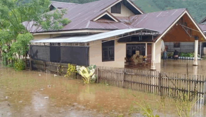 INFO TERKINI! Tanggul Jebol, Banjir Setinggi 1 Meter Landa Iloheluma Gorut