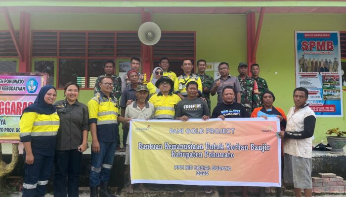 Pani Gold Project Salurkan Bantuan Bahan Makanan ke Korban Banjir Tuweya