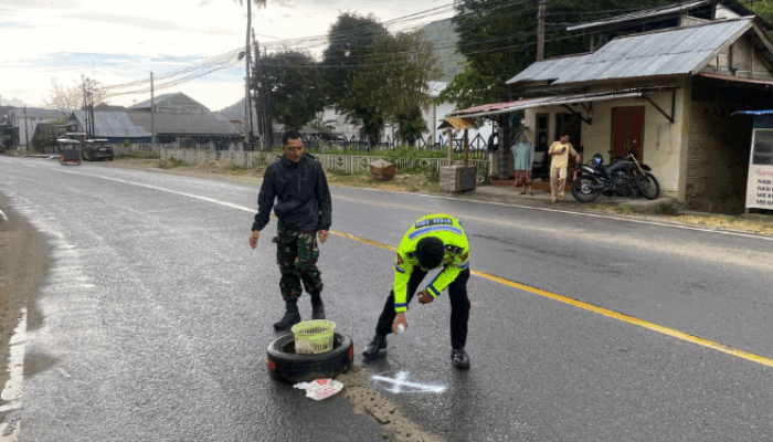Bentor Oleng Saat Didahului, Pengendara Tewas Usai Tabrakan