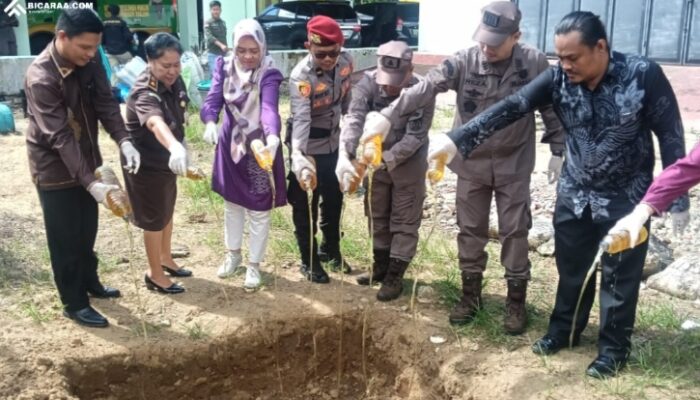 Sabu-Sabu, Minyak Goreng Ilegal, dan Sajam Dimusnahkan Kejaksaan Boalemo