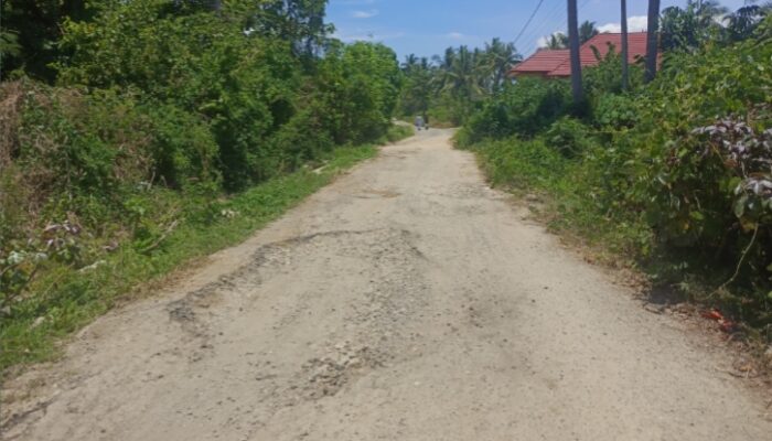 Jalan Rusak Teratai Pohuwato Mangkrak, Anggaran Rp43 Miliar Hilang
