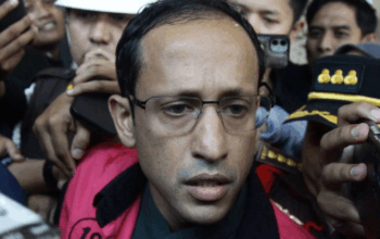 “Allah Tahu Kebenarannya” — Ucap Nadiem Ditahan Kejagung