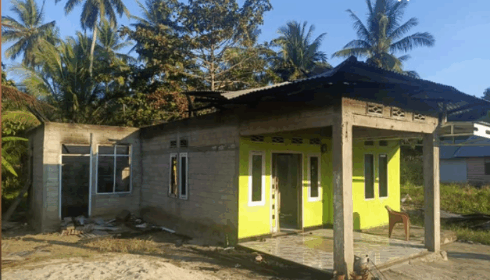 Kebakaran di Buntulia Ludeskan Rumah, Hanya Dua Kursi Selamat