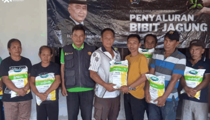 Setelah Padengo, Talaga dan Londoun Kini Terima Bibit dari Mikson Yapanto