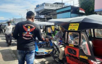 Ringankan Beban Pengemudi Bentor GRIB Jaya Gorontalo Bagi 500 Voucher BBM Gratis