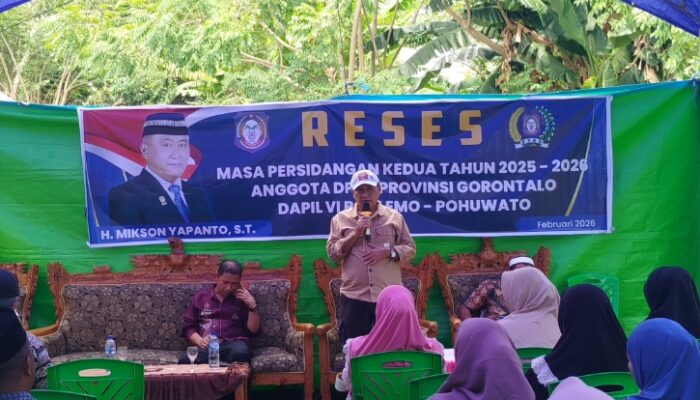 Di Popayato, Krisis Air Bersih Terjadi, Mikson Komitmen Kawal