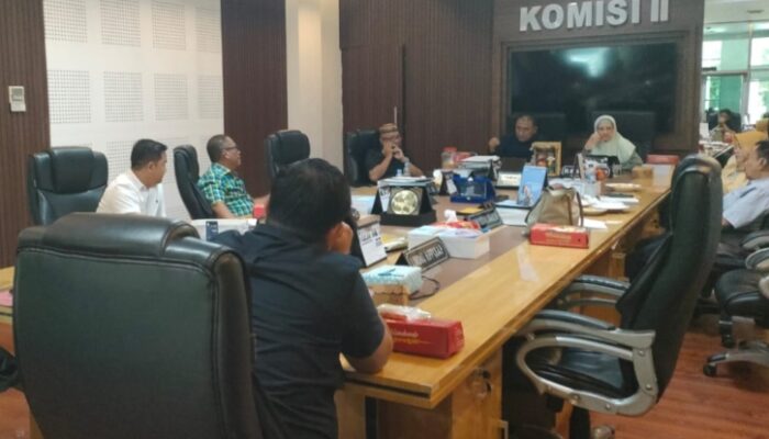 Rapat Internal Komisi II Tindak Lanjuti Temuan Koperasi Merah Putih di Gorontalo
