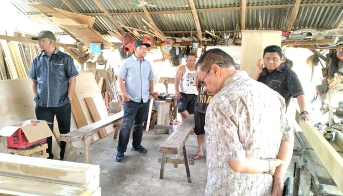 Komisi II DPRD Gorontalo Tinjau Mesin Jointer Hikayah Meubel